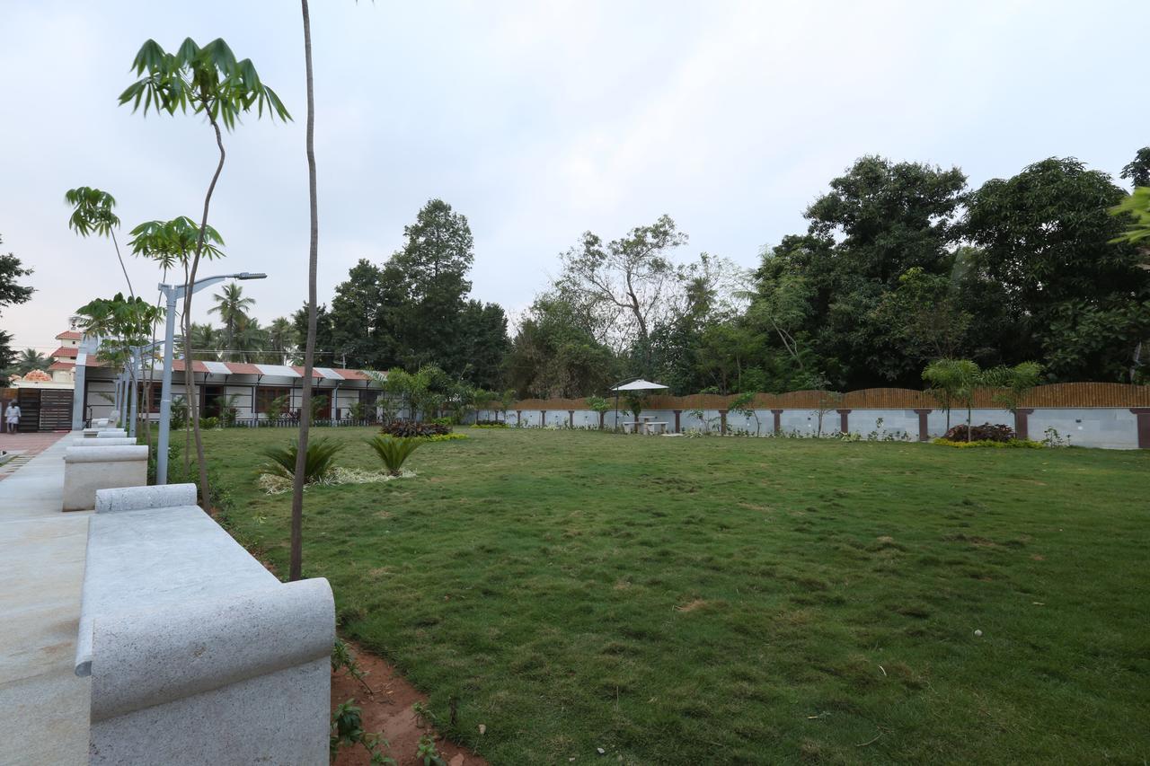 Mayapuri Amira Kumbakonam Exterior foto